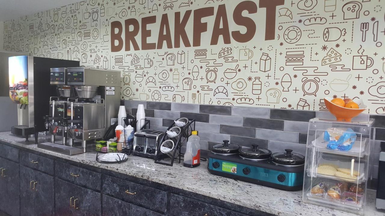Econo Lodge Oak Grove-Blue Springs Экстерьер фото