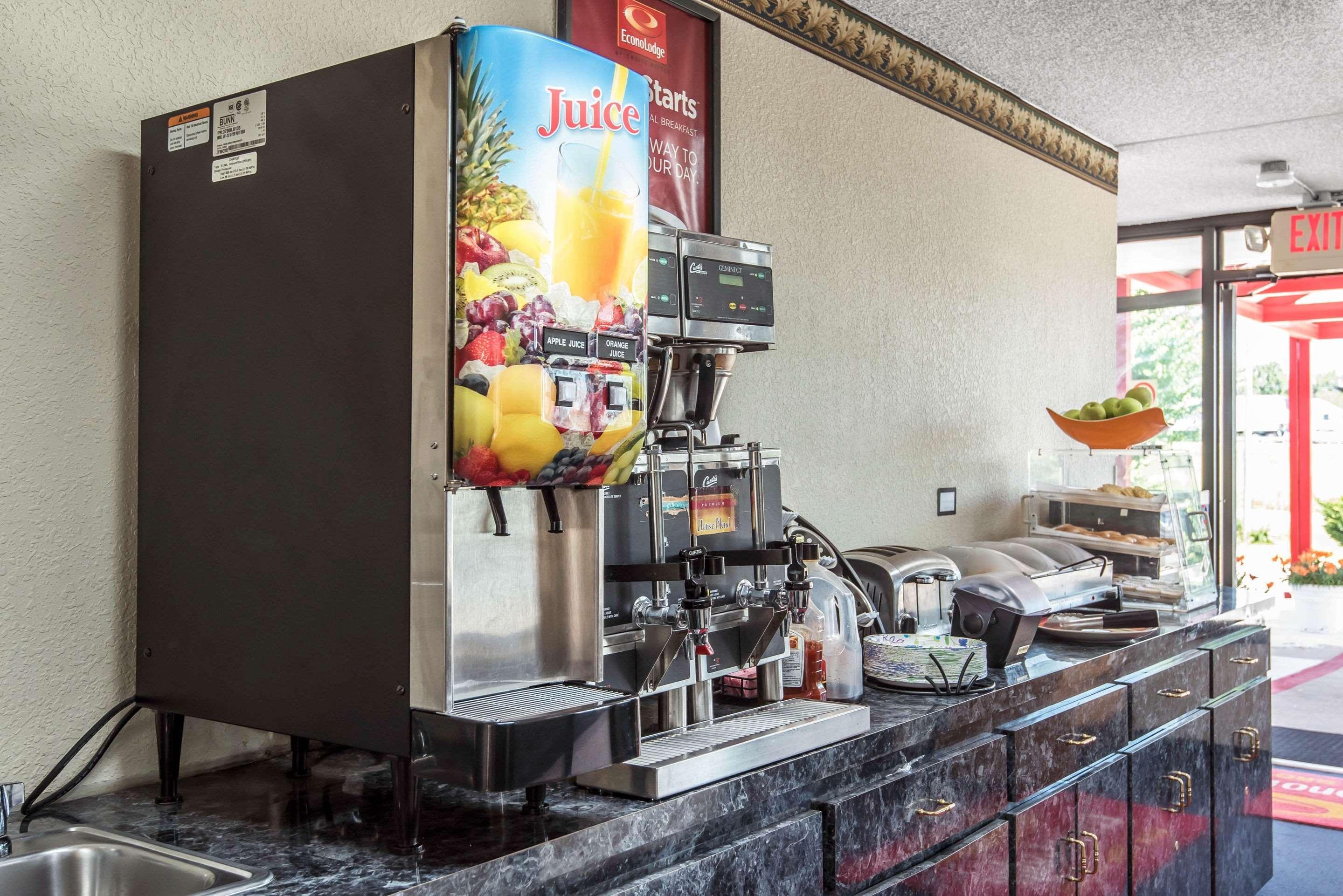 Econo Lodge Oak Grove-Blue Springs Экстерьер фото