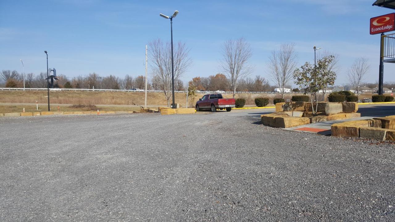 Econo Lodge Oak Grove-Blue Springs Экстерьер фото