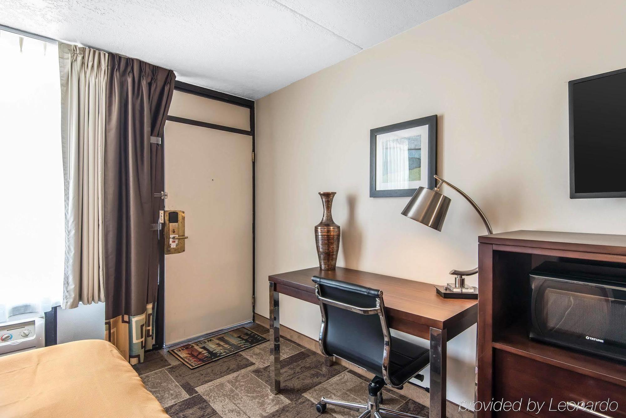Econo Lodge Oak Grove-Blue Springs Экстерьер фото